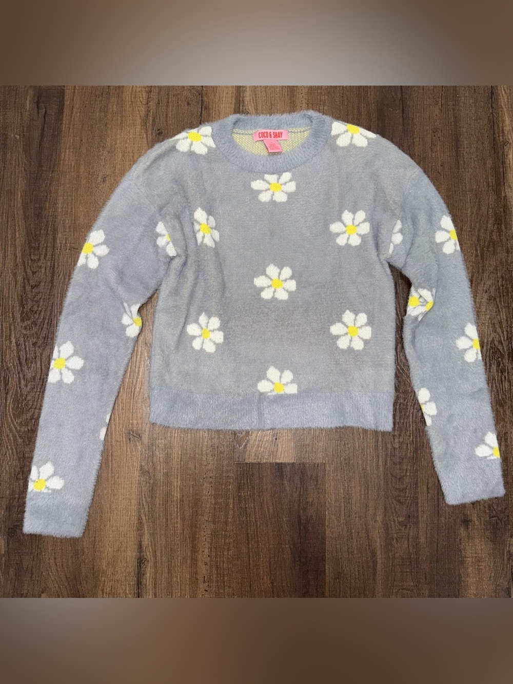 Coco & Shay Gray Daisy Knit Sweater